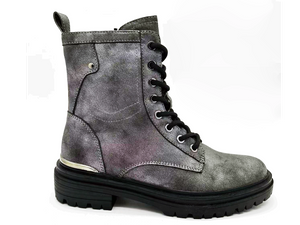 Nuevas botas de mujer exquisitas y de moda