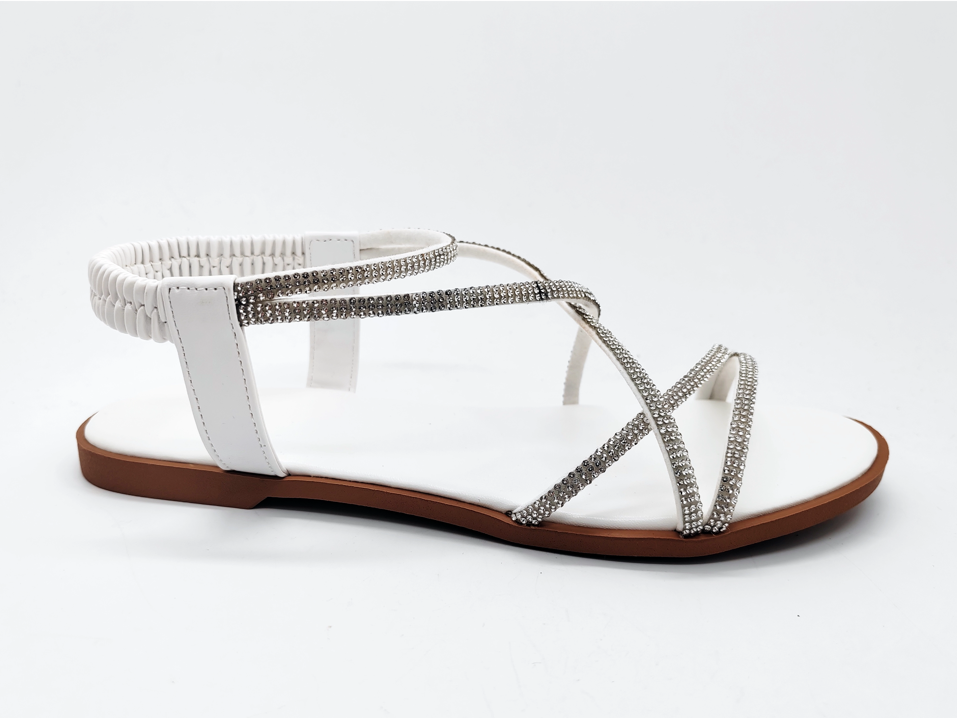 Sandalias de mujer joven y discreta de color elegante azul marino