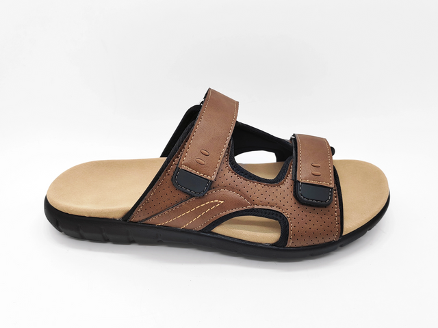 Sandalias de hombre duraderas y transpirables de ropa informal marrón