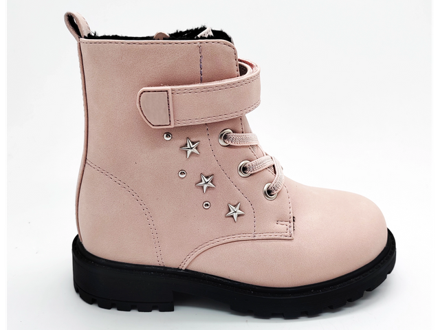 Botas rosadas planas, versátiles y cómodas para niñas.